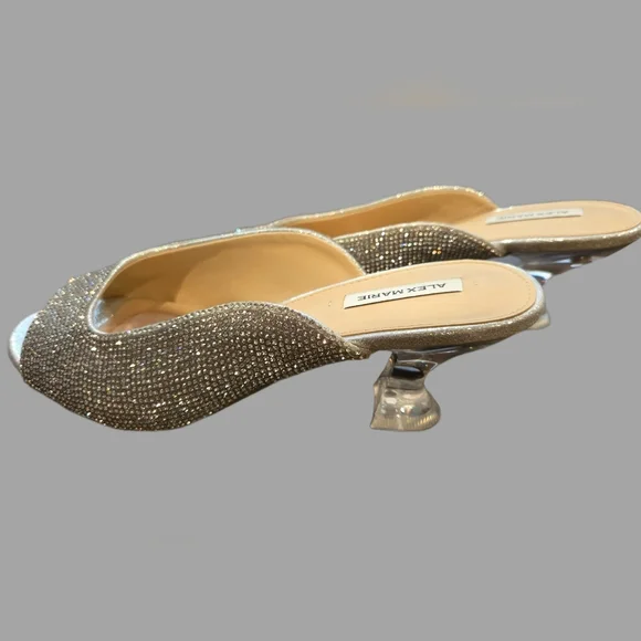 Alex Marie Silver Women's Shoes NWT Size 6.5 - Picture 1 of 4